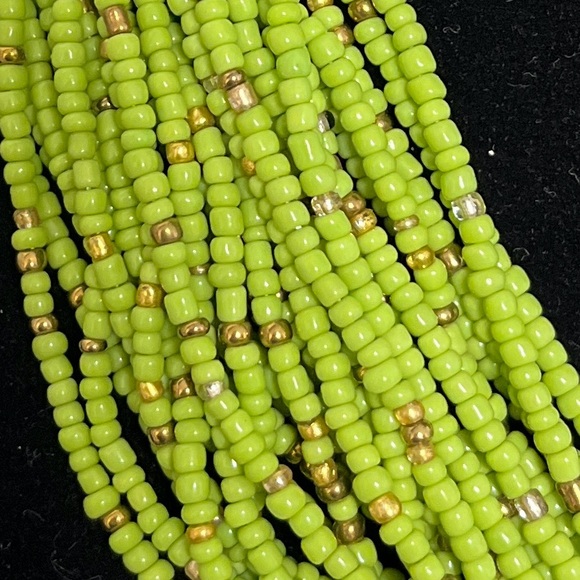 23 strand lime green seed bead necklace 18-20”. NIP weighted. Gold focal slide. - Picture 7 of 7